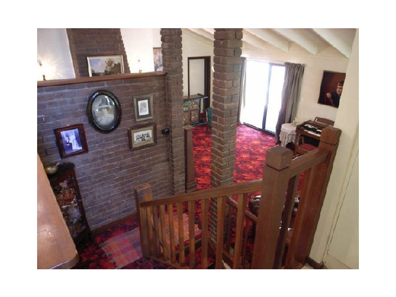 18 Robusta Road, Kalamunda WA 6076