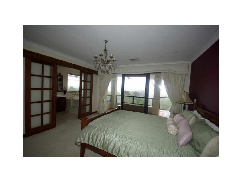 Gooseberry Hill WA 6076