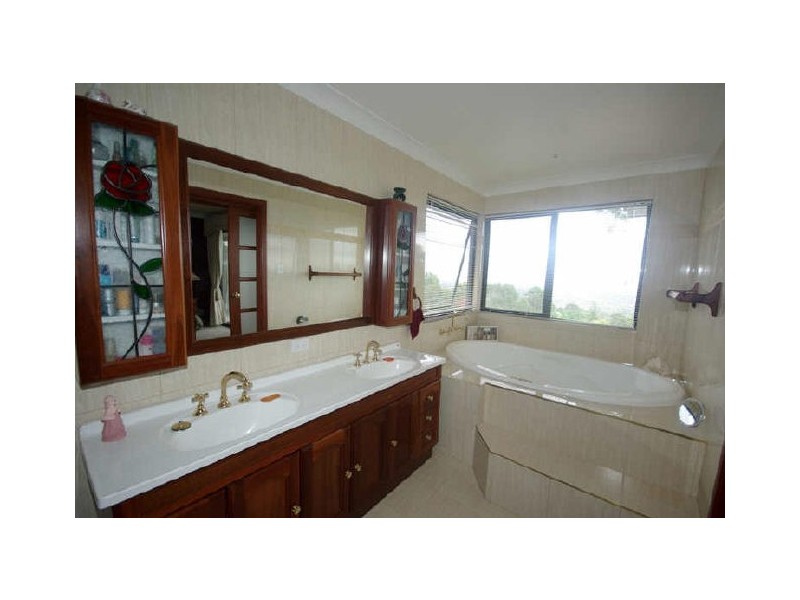 Gooseberry Hill WA 6076