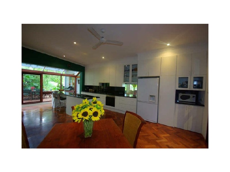 9 Faye Crescent, Gooseberry Hill WA 6076