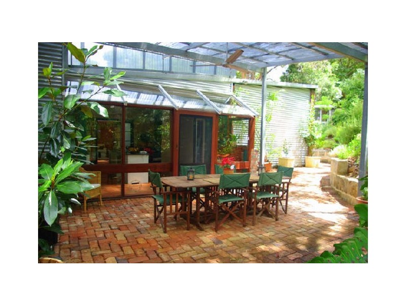 9 Faye Crescent, Gooseberry Hill WA 6076