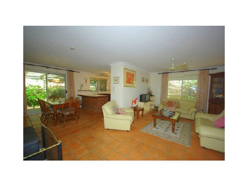 60 Mundaring Weir Road, Kalamunda WA 6076