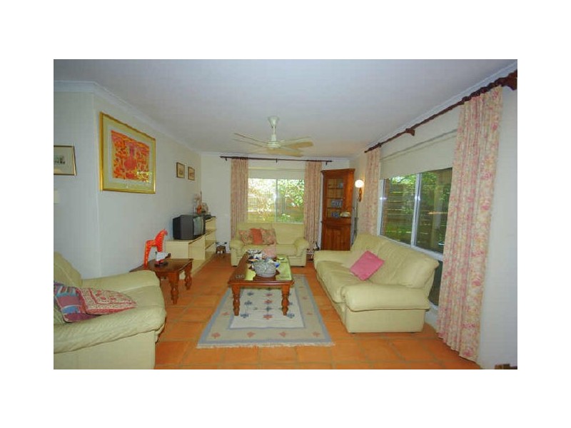 60 Mundaring Weir Road, Kalamunda WA 6076