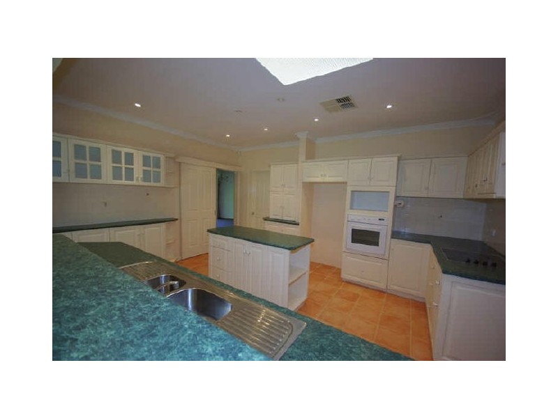 88 Falls Road, Lesmurdie WA 6076