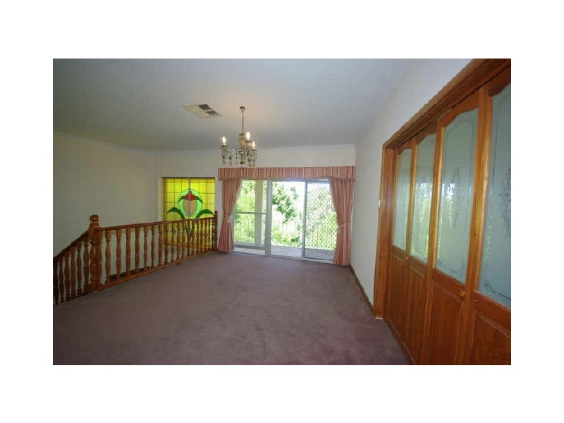 88 Falls Road, Lesmurdie WA 6076