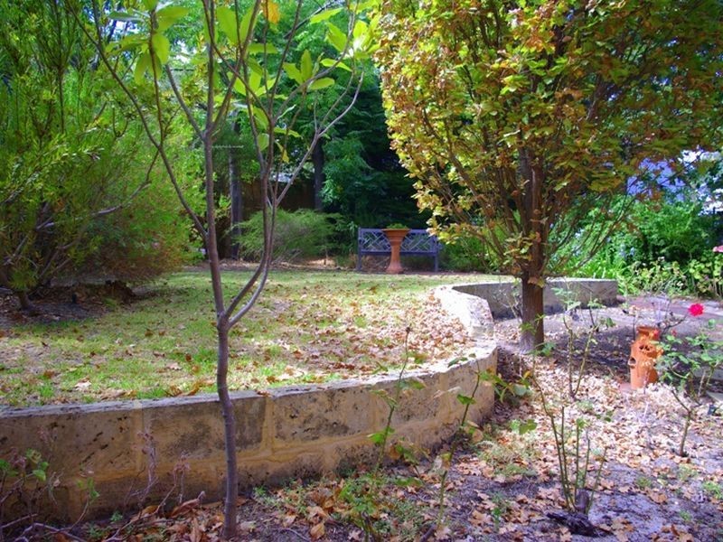 67 Railway Road, Kalamunda WA 6076