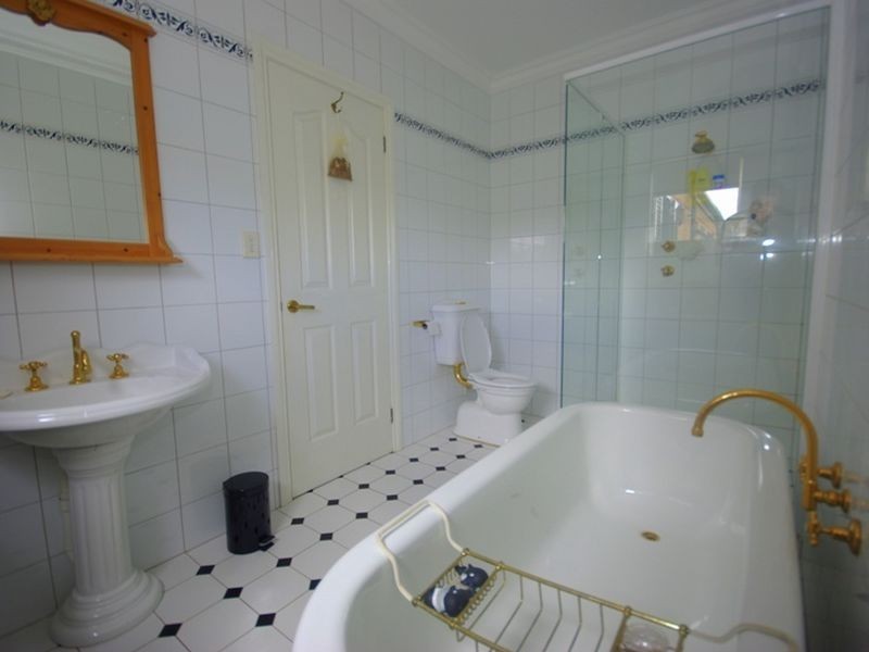 67 Railway Road, Kalamunda WA 6076