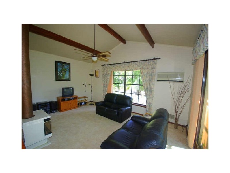 7 Torwood Drive, Gooseberry Hill WA 6076