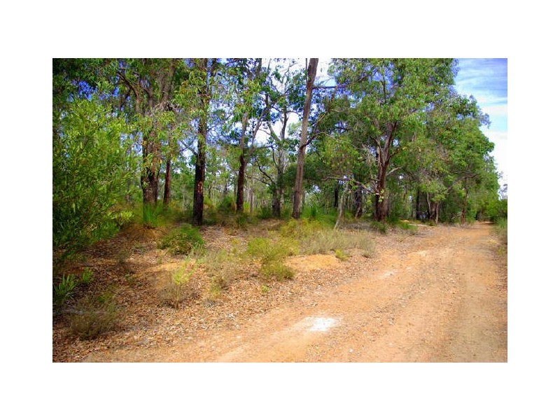 7 Torwood Drive, Gooseberry Hill WA 6076