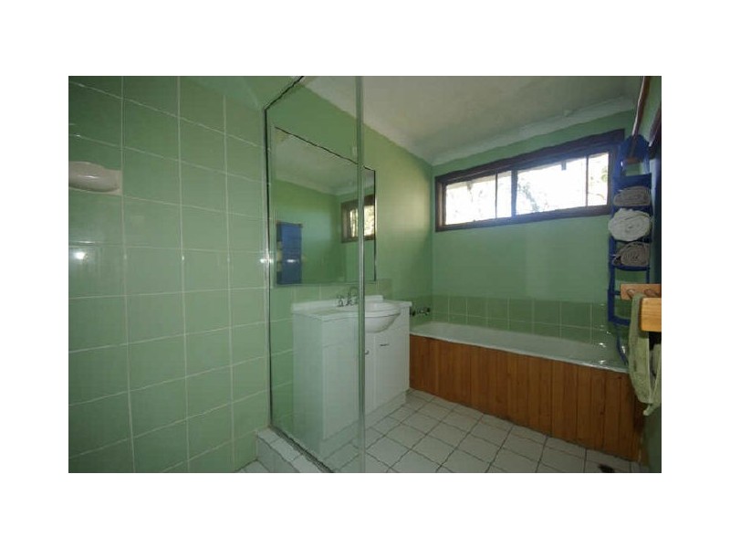 31 Robusta Road, Kalamunda WA 6076