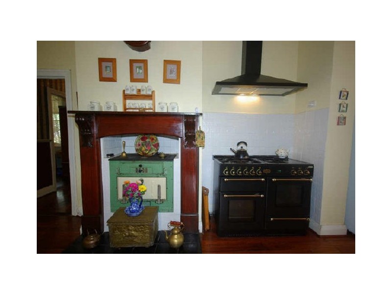 205 Pomeroy Road, Lesmurdie WA 6076