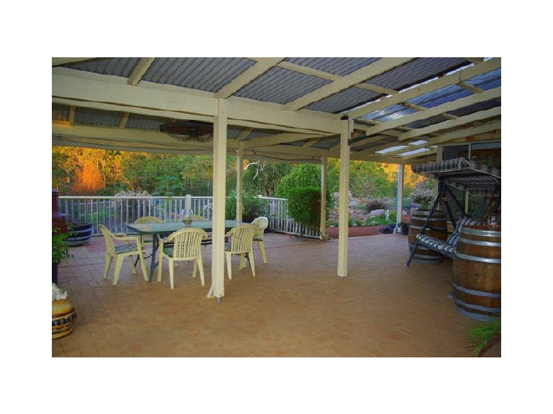 1720 Pechey Road, Swan View WA 6056