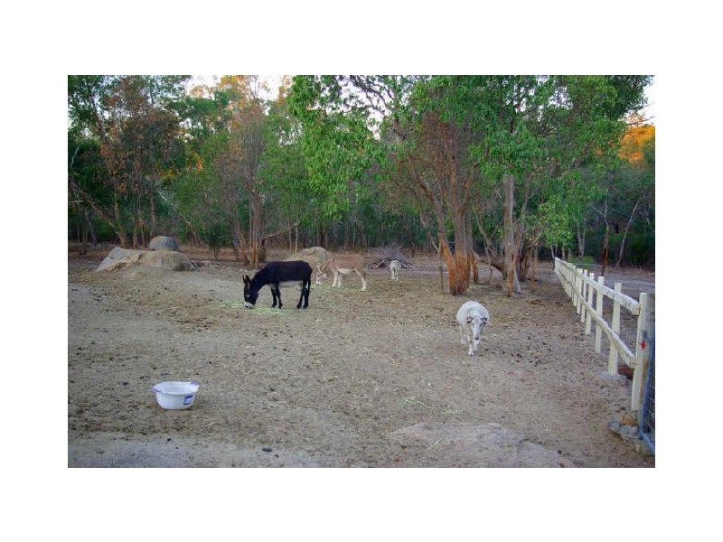 1720 Pechey Road, Swan View WA 6056