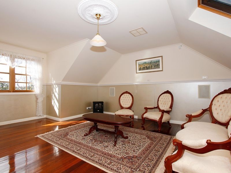 54 John Street, Gooseberry Hill WA 6076