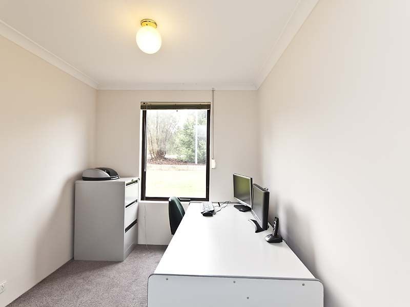 5 Bulla Street, Lesmurdie WA 6076