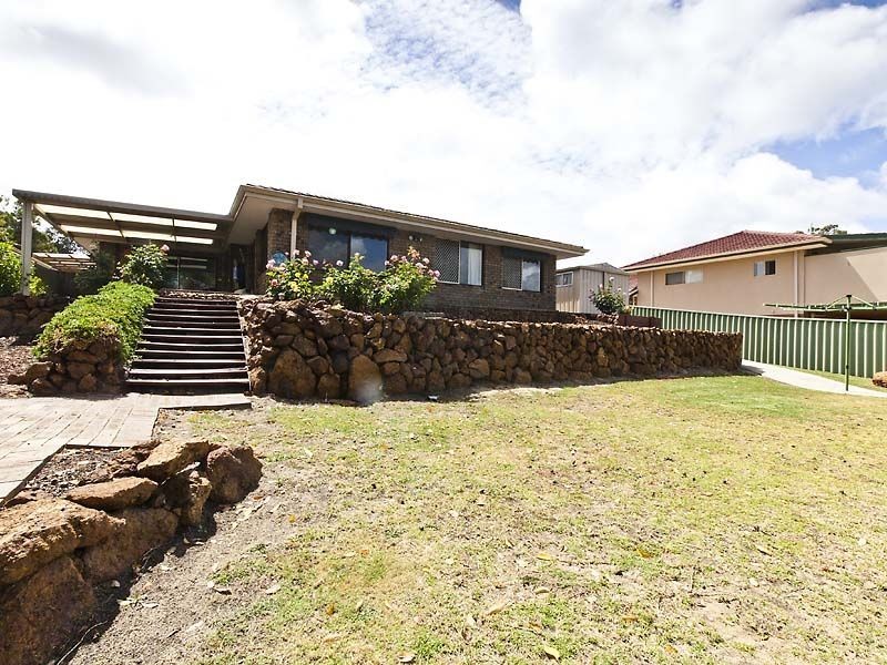 5 Bulla Street, Lesmurdie WA 6076