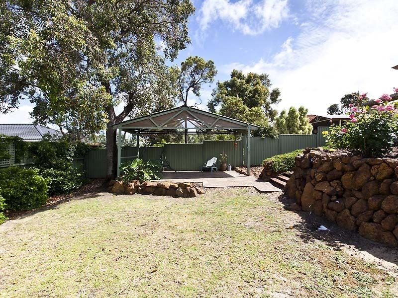 5 Bulla Street, Lesmurdie WA 6076