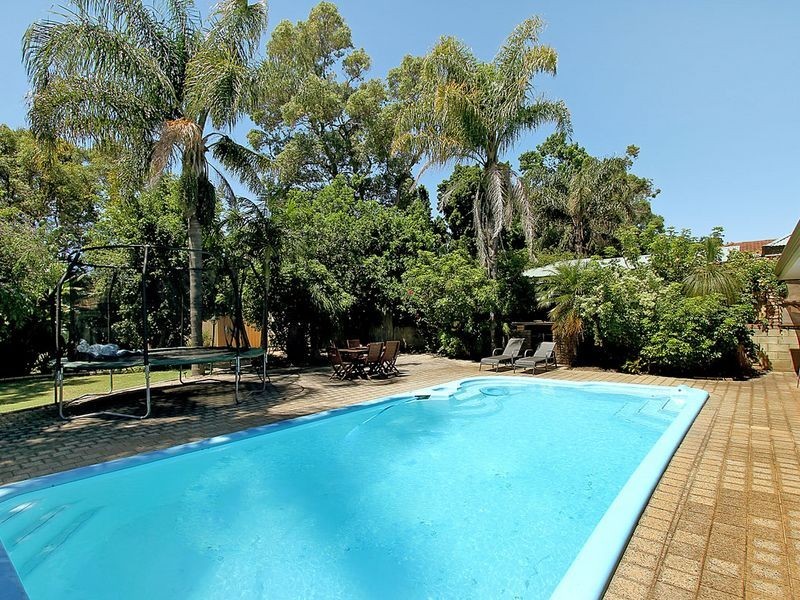 31 Bottega Place, Lesmurdie WA 6076