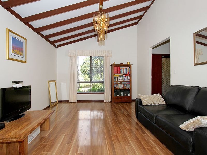 31 Bottega Place, Lesmurdie WA 6076