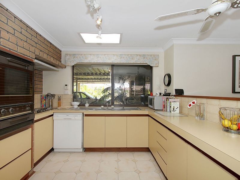 31 Bottega Place, Lesmurdie WA 6076