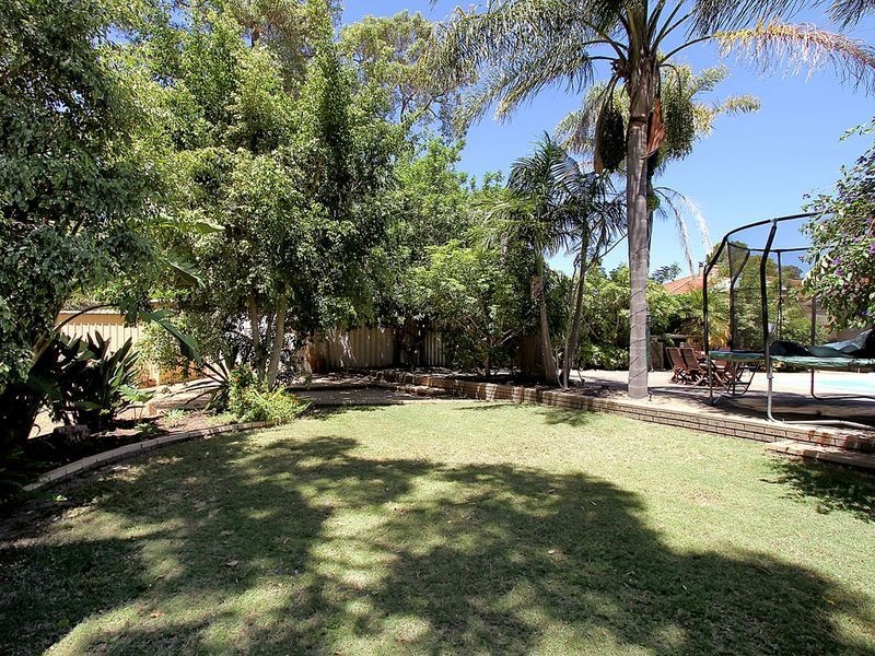 31 Bottega Place, Lesmurdie WA 6076