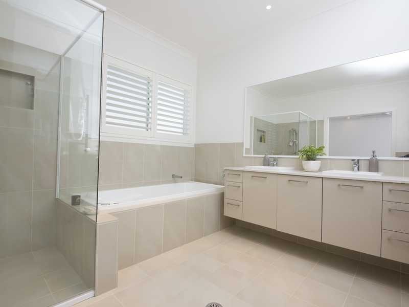 32 Wirrana Circuit, Forster NSW 2428