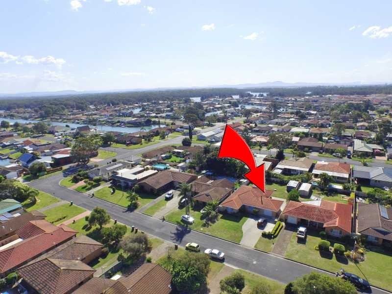 9 Discovery Drive, Forster NSW 2428