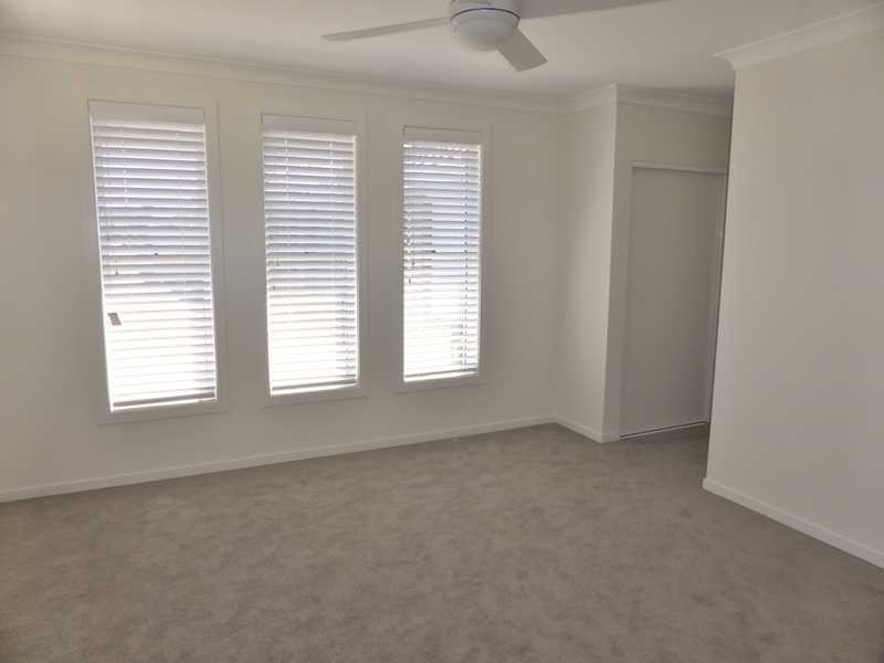 2/11 Michaela Place, Forster NSW 2428