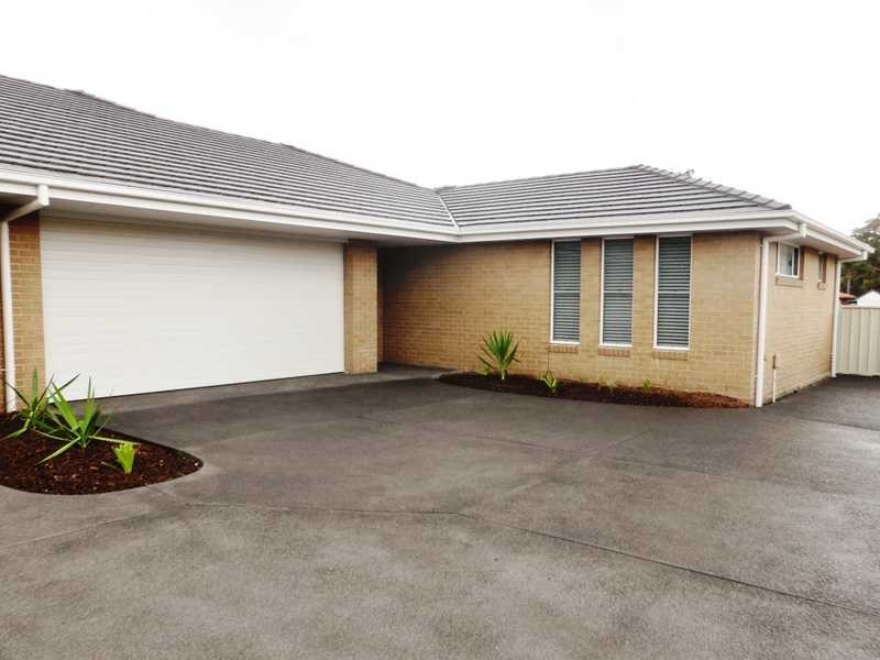 2/11 Michaela Place, Forster NSW 2428