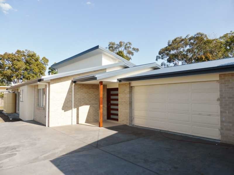 2/4 Tuncurry Street, Tuncurry NSW 2428