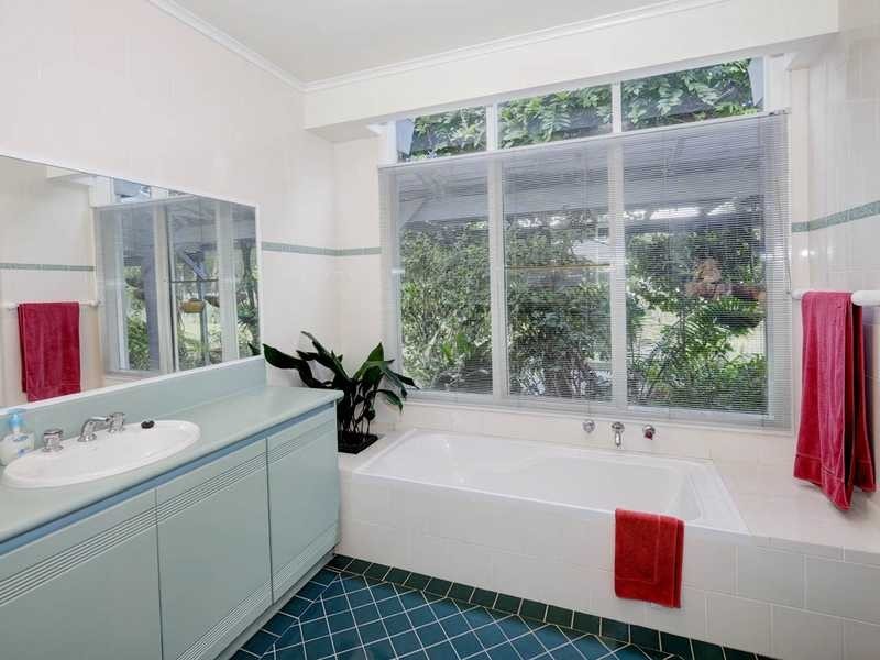 38 Tulloch Road, Tuncurry NSW 2428