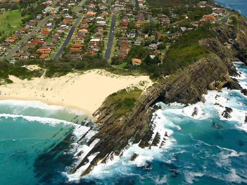 1 Varied, Forster NSW 2428