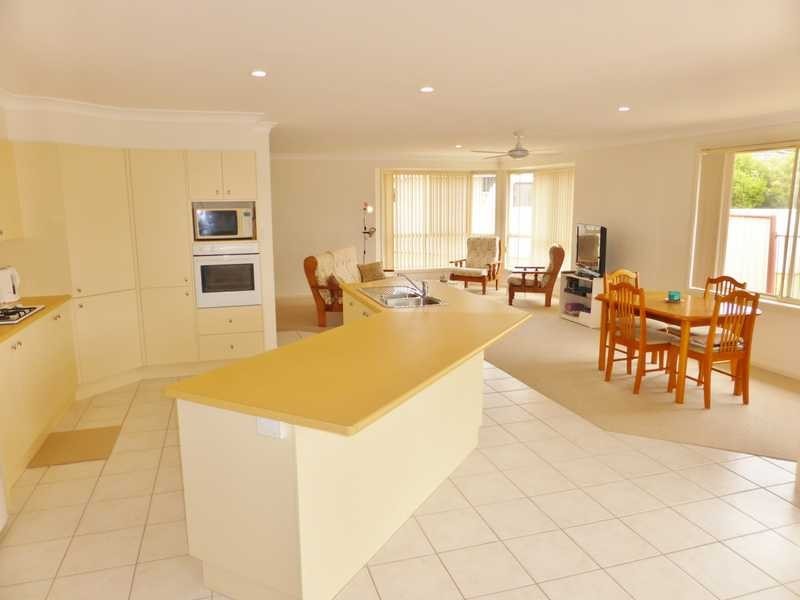 3 Arenga Court, Forster NSW 2428