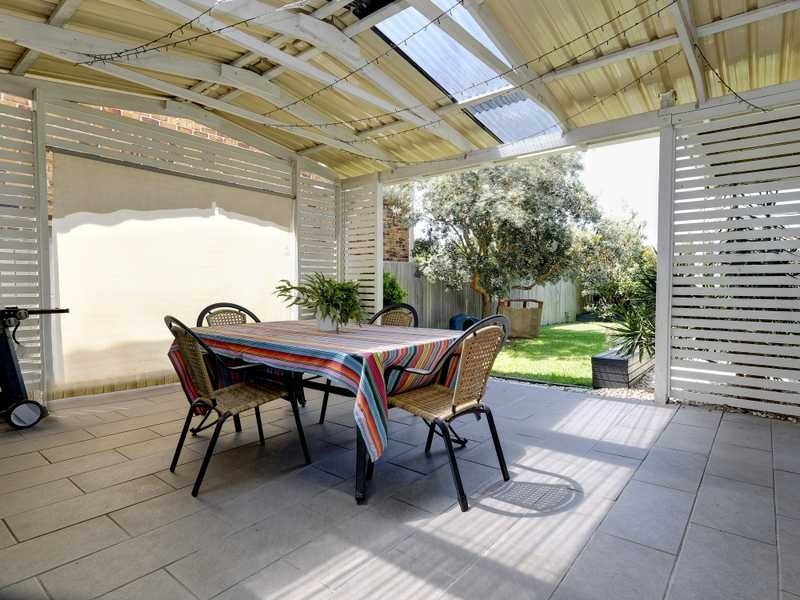 84 Lakeview Crescent, Forster NSW 2428