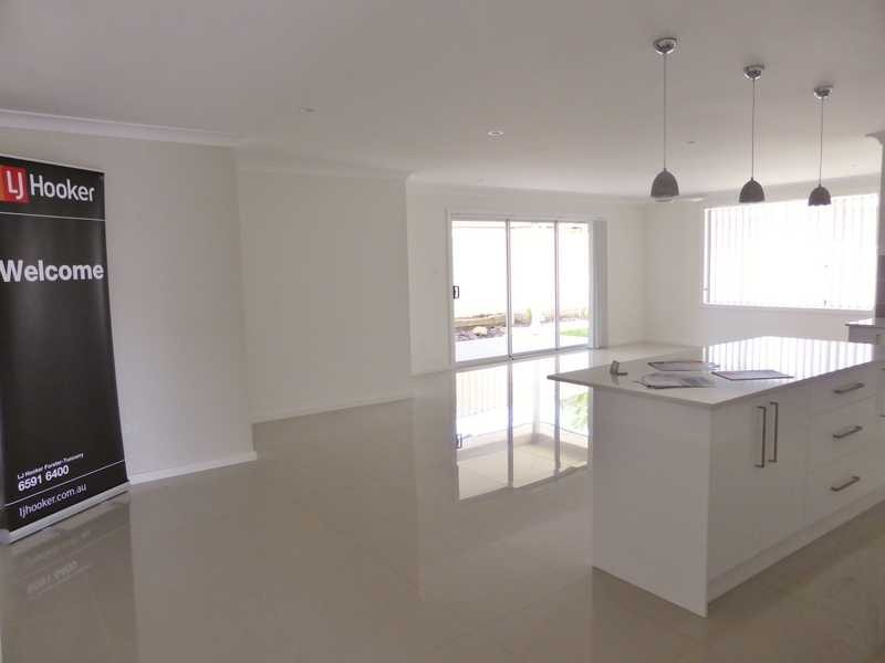 1/58 The Lakes Way, Forster NSW 2428