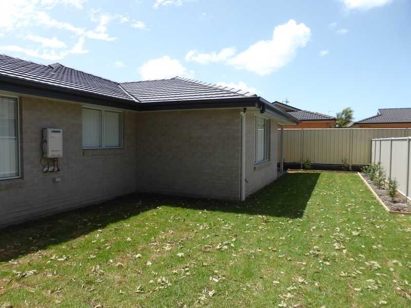 1/58 The Lakes Way, Forster NSW 2428