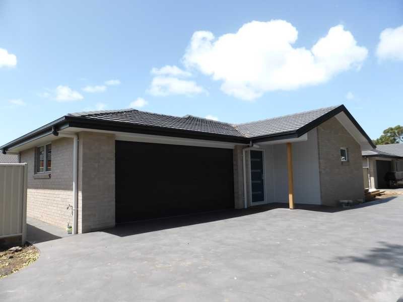 2/58 The Lakes Way, Forster NSW 2428