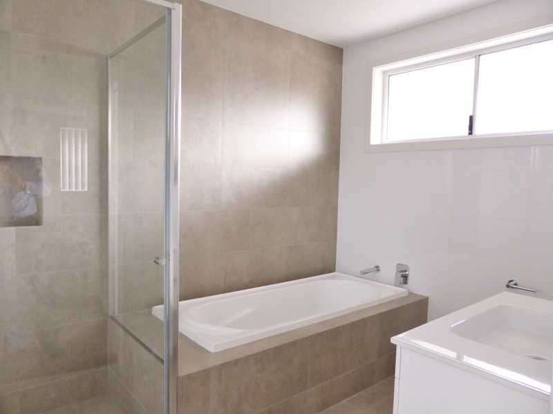 2/58 The Lakes Way, Forster NSW 2428