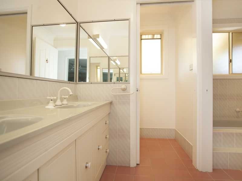 2 Bahama Place, Tuncurry NSW 2428