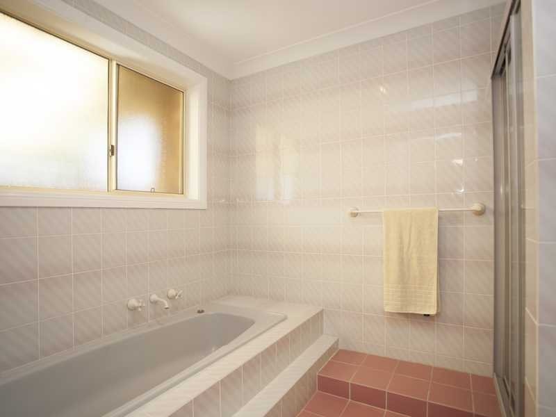 2 Bahama Place, Tuncurry NSW 2428