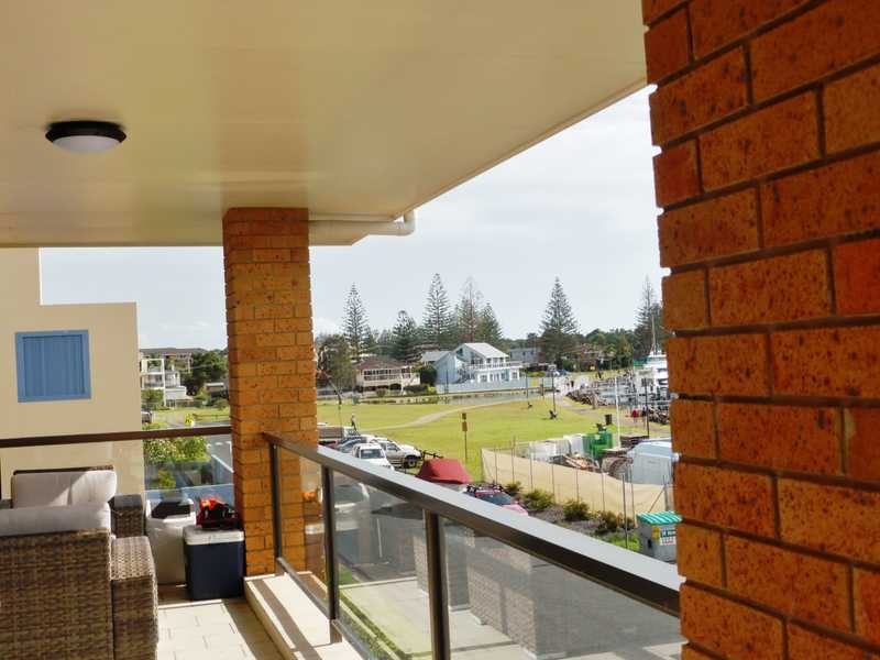 1/3-5 Wharf Street ‘Stillwaters’, Tuncurry NSW 2428