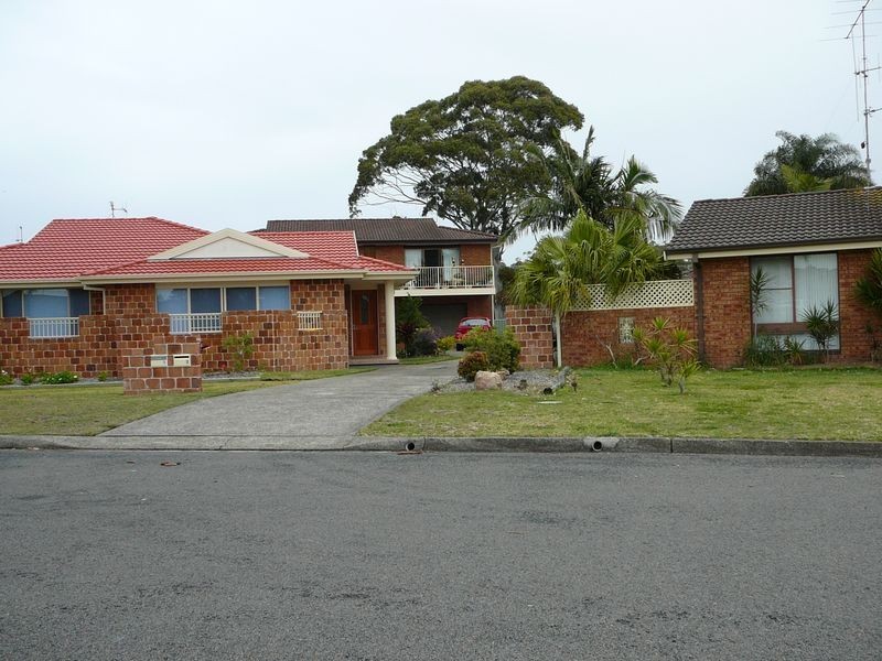 16 A Delore Street, Tuncurry NSW 2428