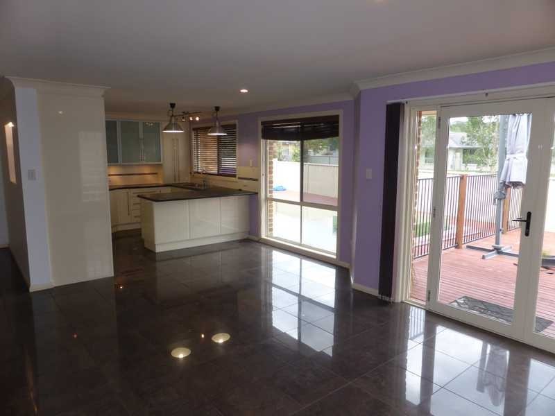 8 Laguna Court, Hallidays Point NSW 2430