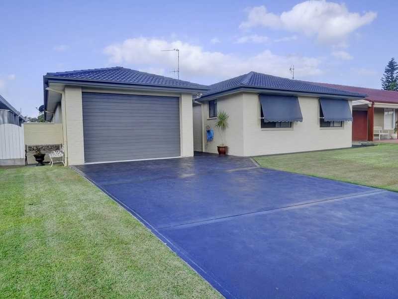 8 Roebuck Key, Forster NSW 2428