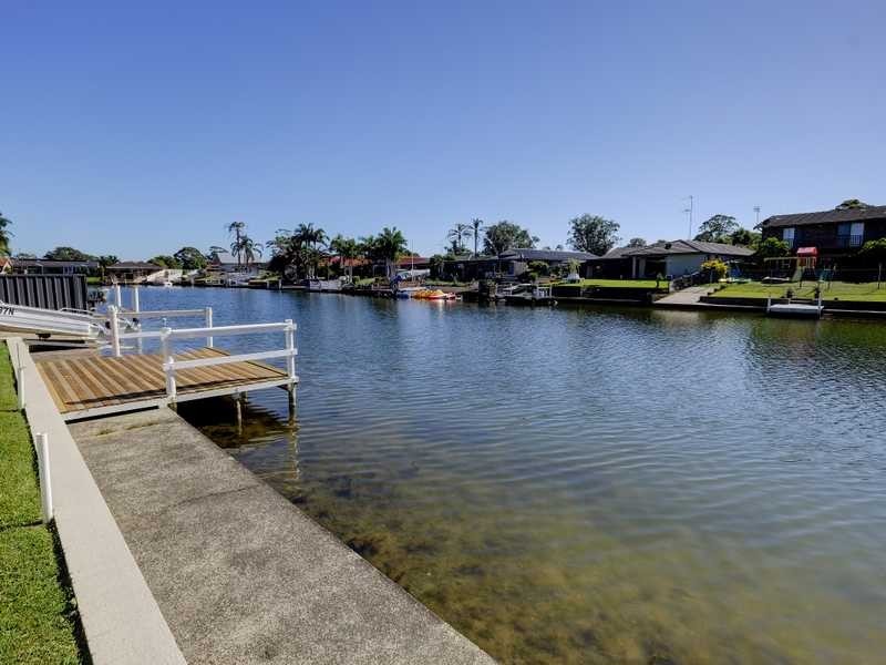 8 Roebuck Key, Forster NSW 2428