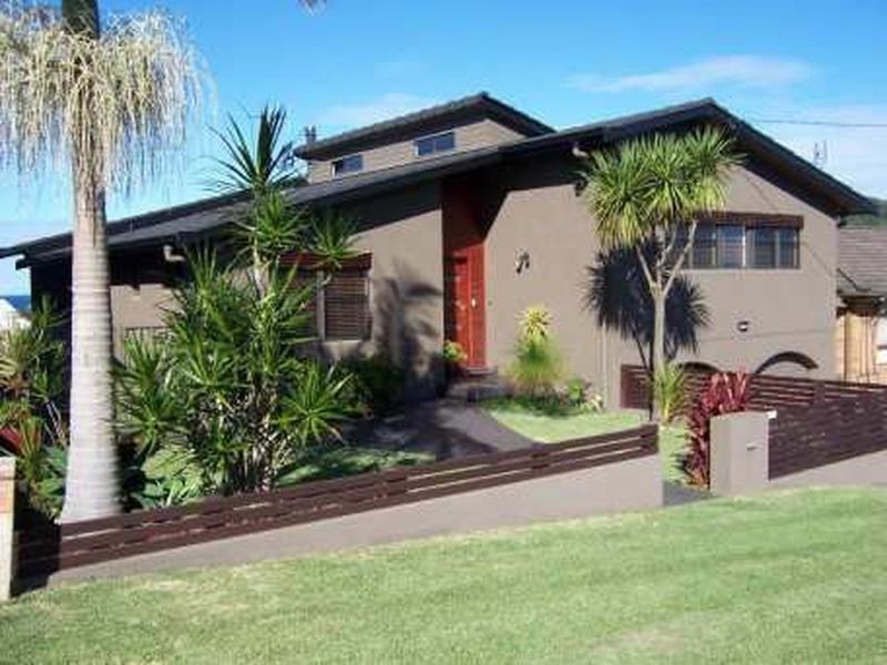 16 Lakeview Crescent, Forster NSW 2428