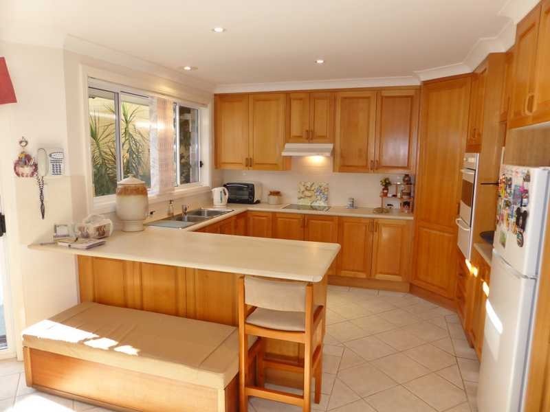 2/7 Akala Avenue, Forster NSW 2428