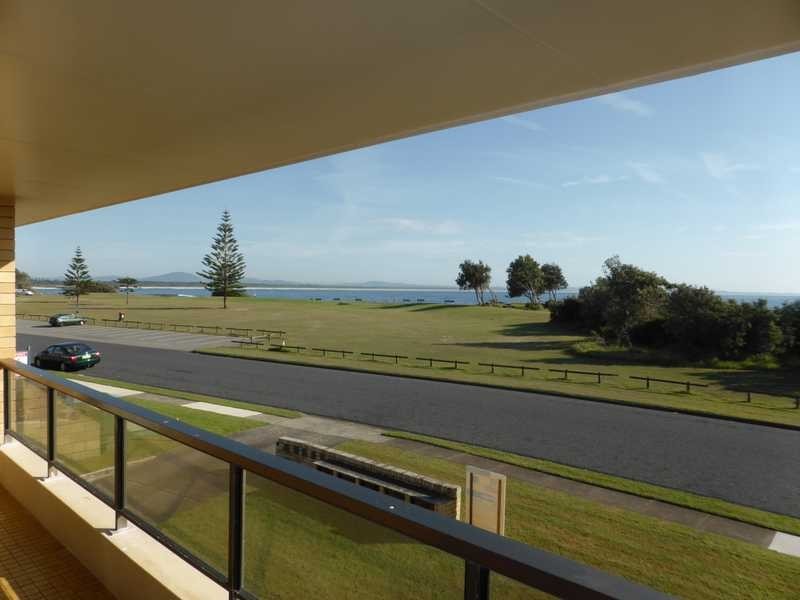 4/94 Head Street ‘Seaspray’, Forster NSW 2428