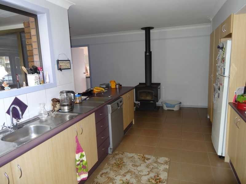 236 The Lakes Way, Tuncurry NSW 2428