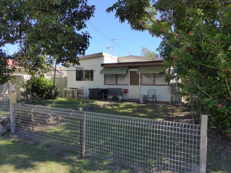 46 The Lakes Way, Forster NSW 2428